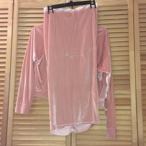 Pink skirt set - Picture 4 of 4